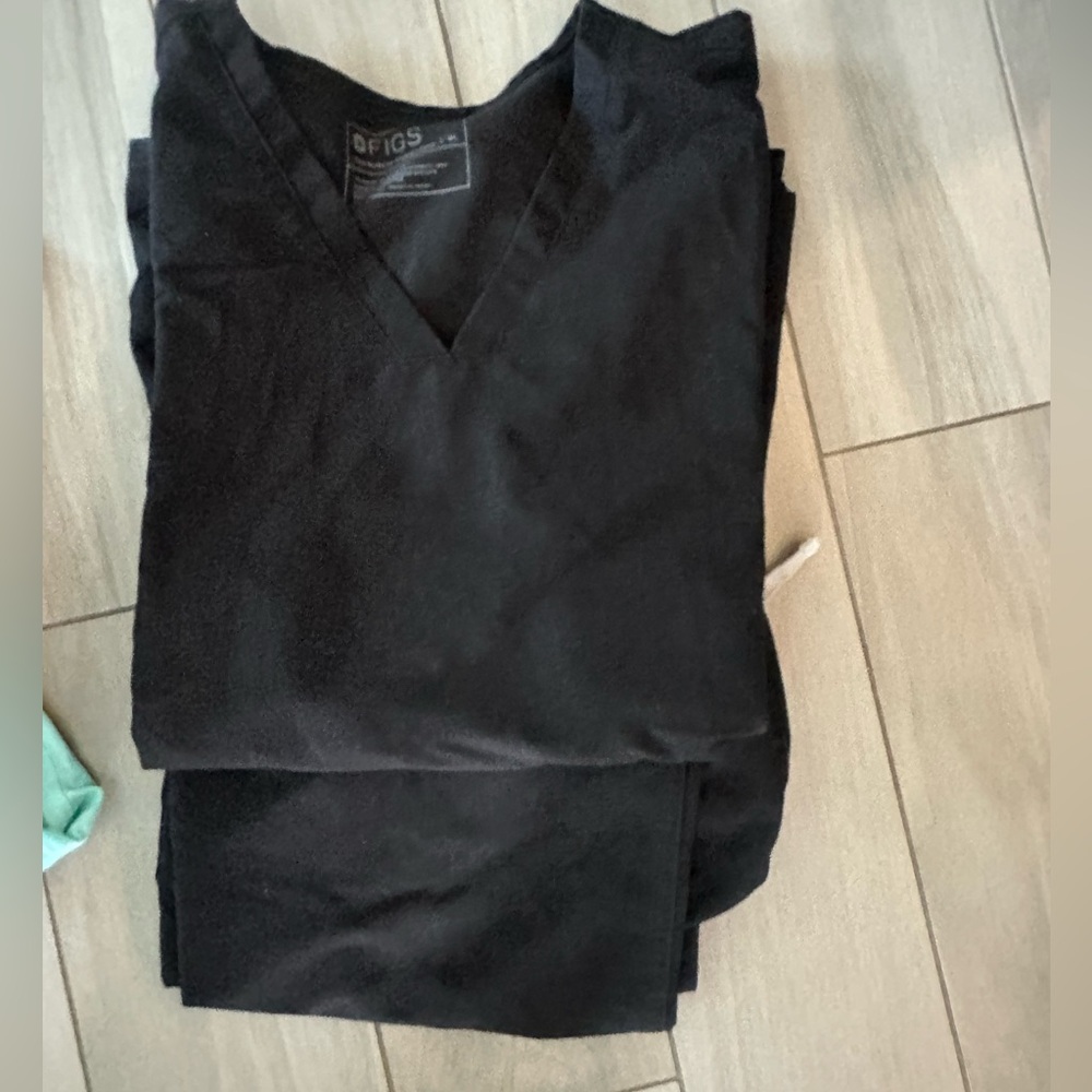 Figs scrubs